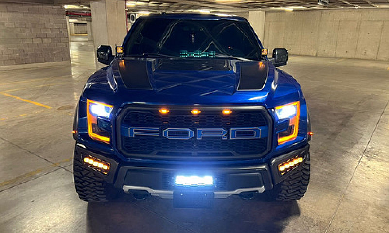 Ford Raptor 2017...
