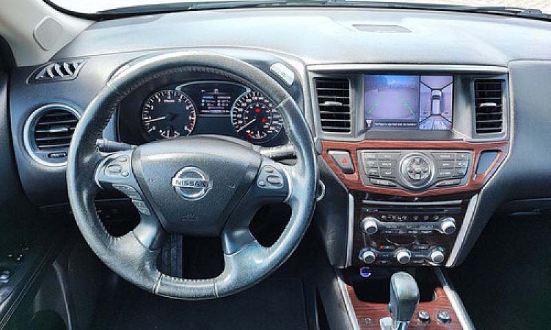 Nissan Pathfinder 3....