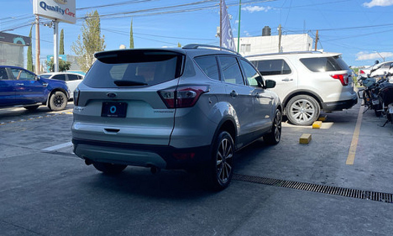 Ford Escape 2019...