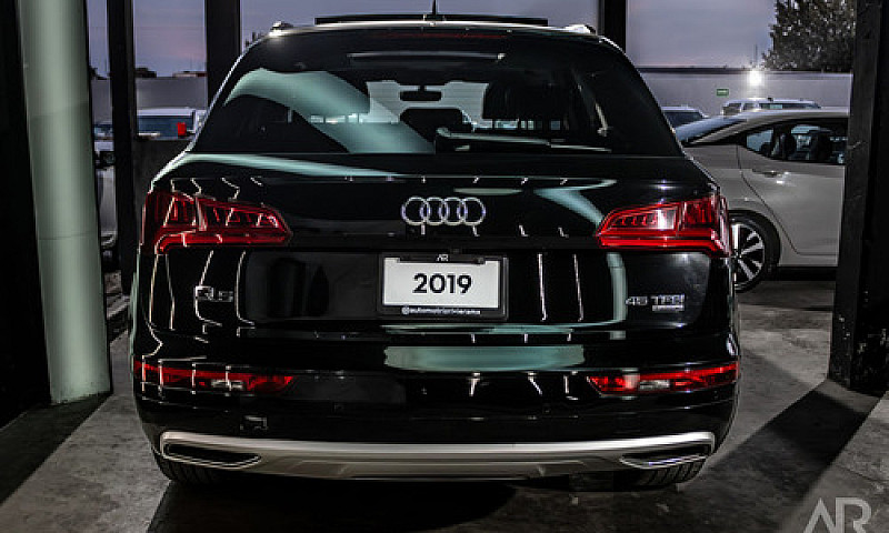 Audi Q5 2019...