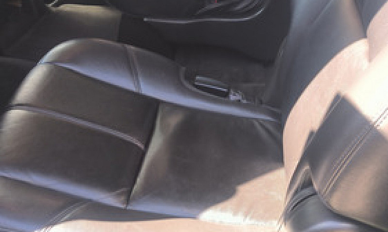 Chevrolet Suburban 5...