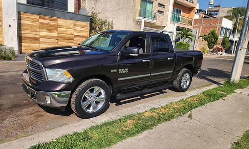 Ram 1500 Pick-Up 201...