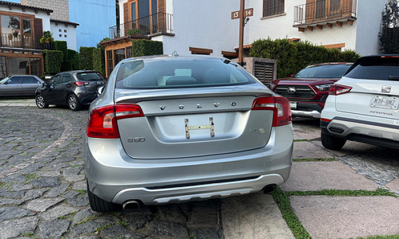 Volvo S60 1.6 Additi...