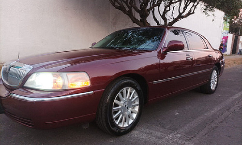 Lincoln Town Car 4.6...