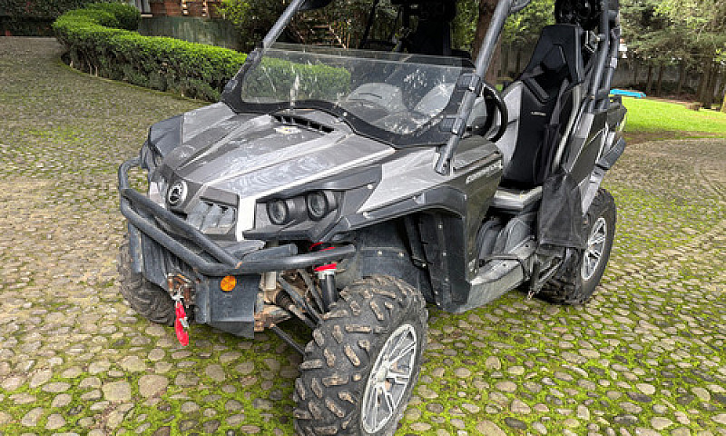 Canam Commander 1000...