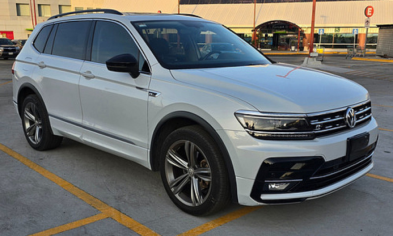 Volkswagen Tiguan 1....