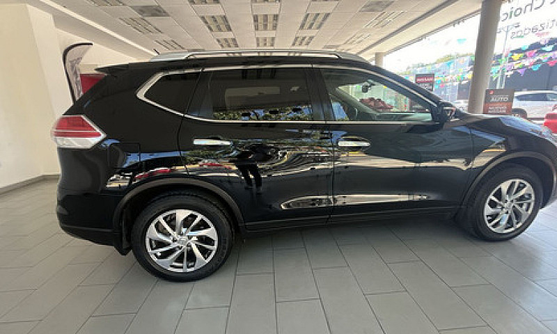 Nissan X-Trail 2017...