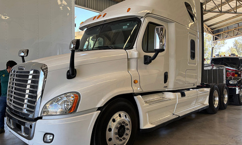 Freightliner Cascadi...