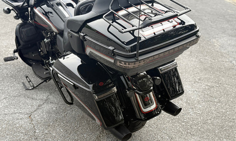 2022 Harley Davidson...