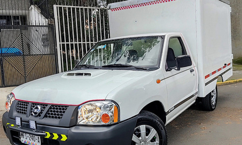 Nissan Np300 2.5 Tdi...