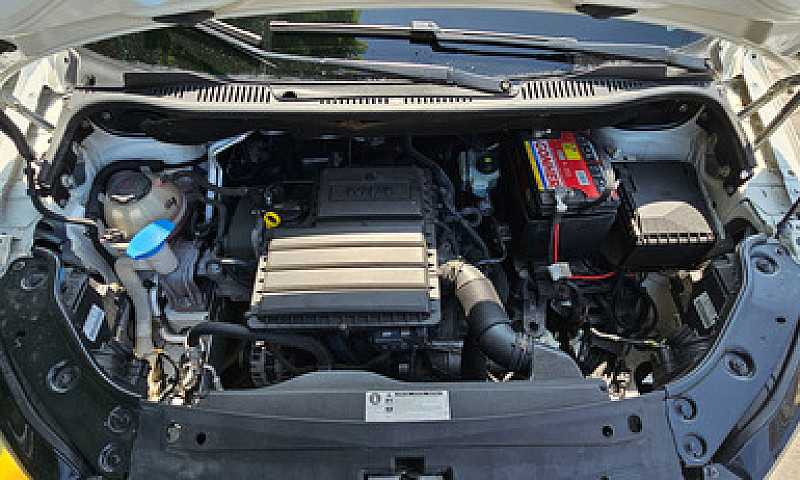 Volkswagen Caddy 1.6...