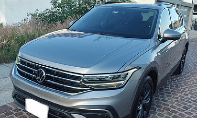 Volkswagen Tiguan 1....