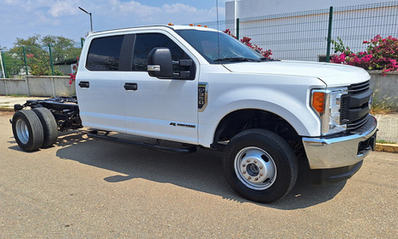F350 4X4 6.7 Diesel...