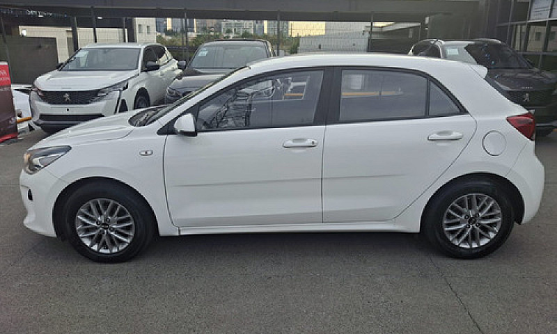 Kia Kia Rio Hb 2018...