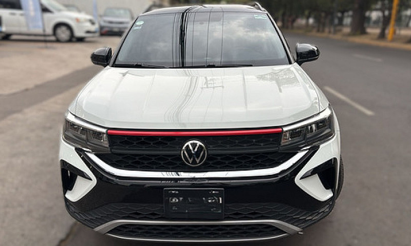 Volkswagen Taos 2022...