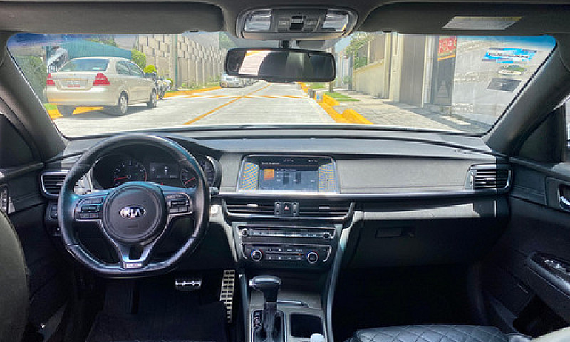 Kia Optima 2.0 L Tur...