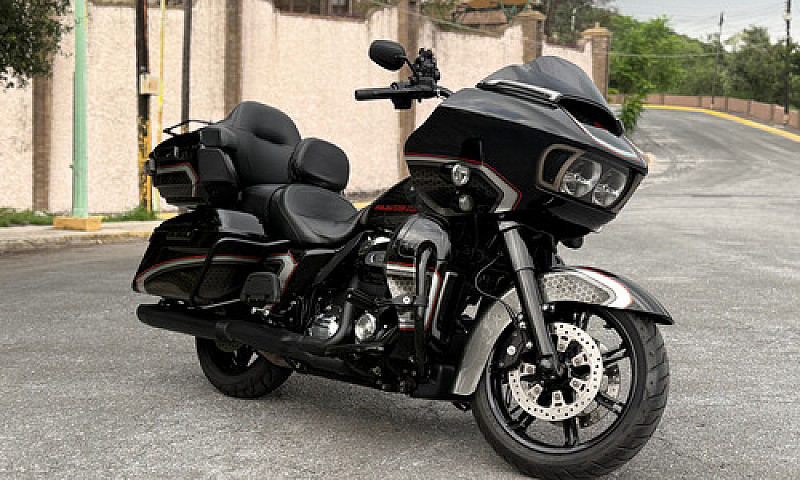 2022 Harley Davidson...