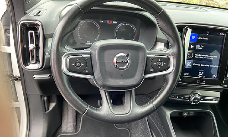Volvo Xc 40 Momentun...