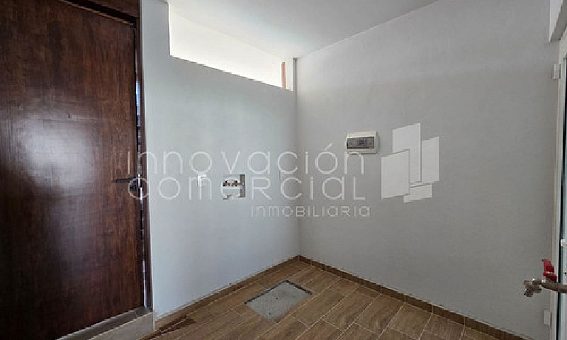 Nueva! Casa En Condo...