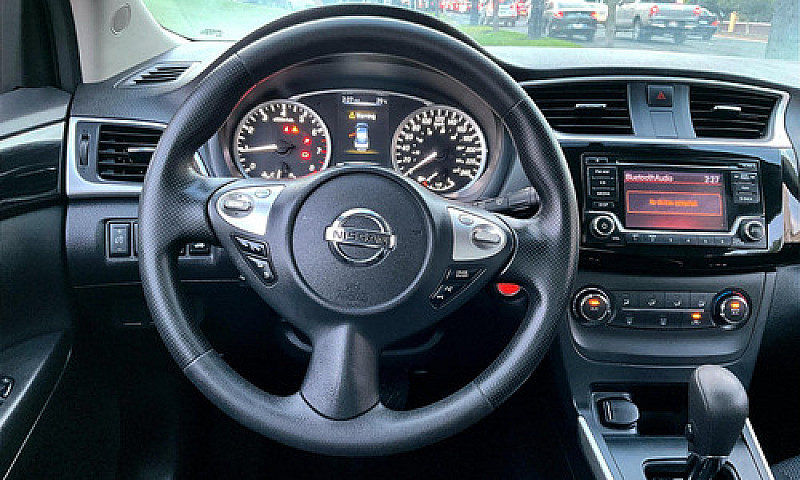 Nissan Sentra 2019...