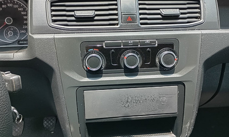 Volkswagen Caddy 1.6...