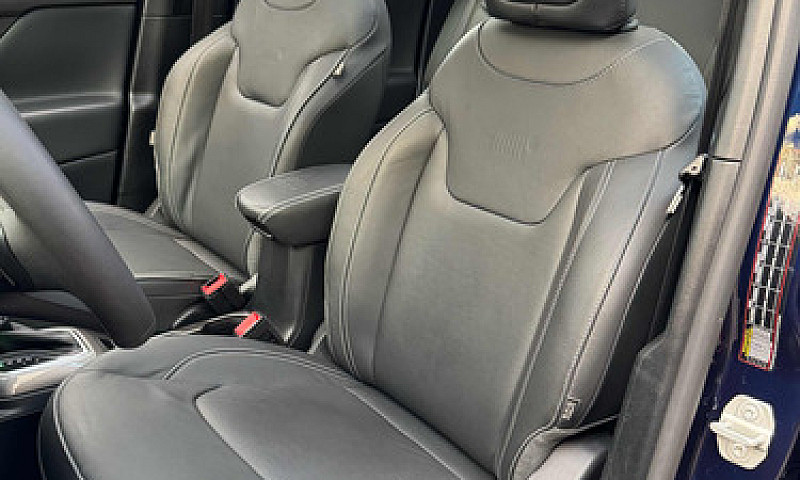 Jeep Renegade 1.3 Li...