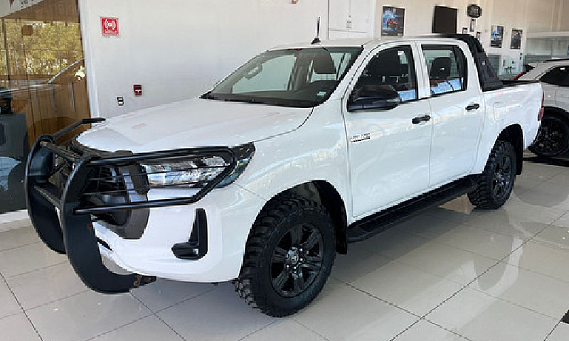 Toyota Hilux 2022...