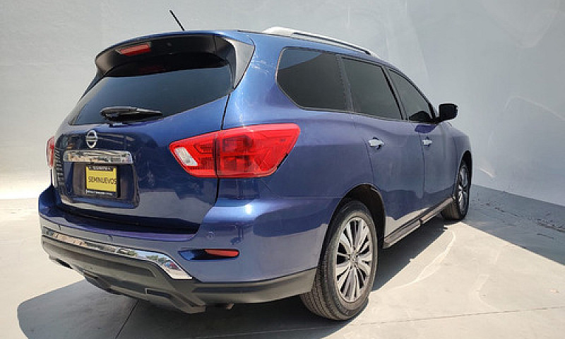 Nissan Pathfinder 20...