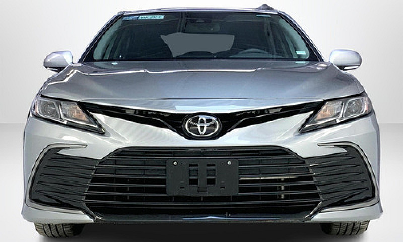 Toyota Camry 2023...