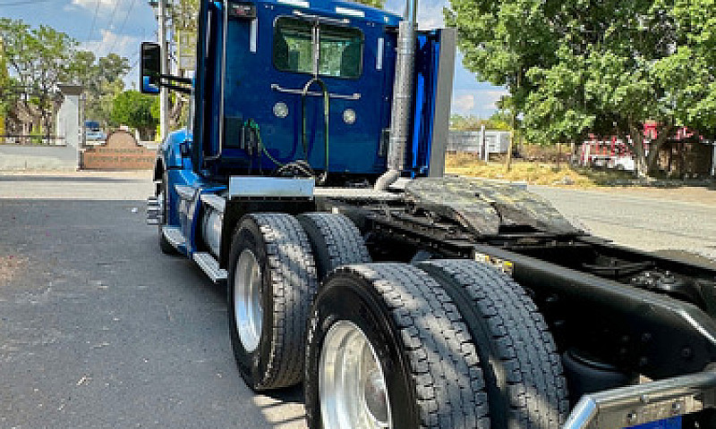 Kenworth T680...
