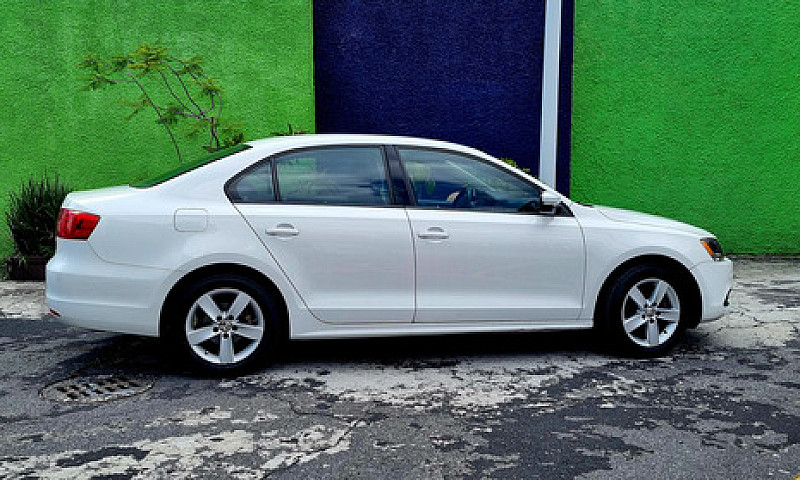 Volkswagen Jetta 2.5...
