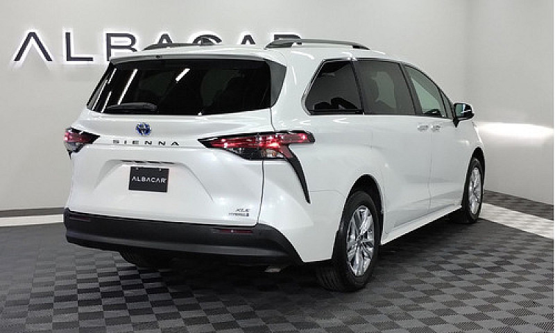 Toyota Sienna 2022 2...
