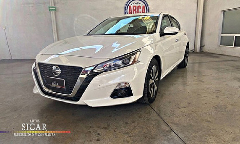 Nissan Altima 2020...