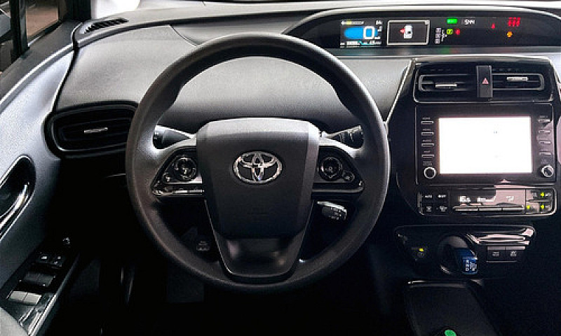 Toyota Prius 2022...