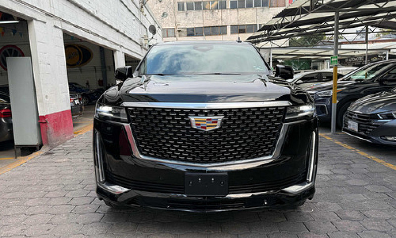 Cadillac Escalade 6....