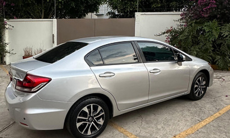 Honda Civic 1.8 Ex A...