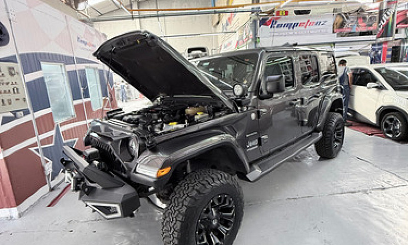 Jeep Wrangler 3.7 Un...