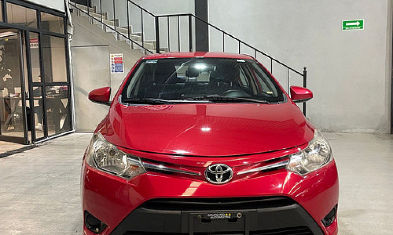 Toyota Yaris 2017...