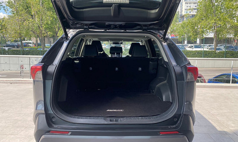 Toyota  Rav4  2021...