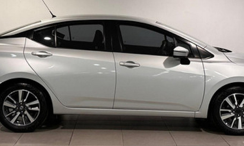 Nissan Versa 2021...