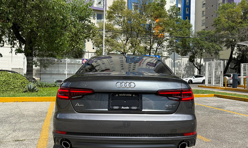 Audi A4 2.0 T S Line...