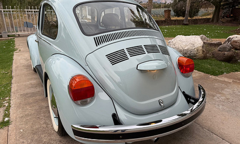 Volkswagen Sedan Ult...