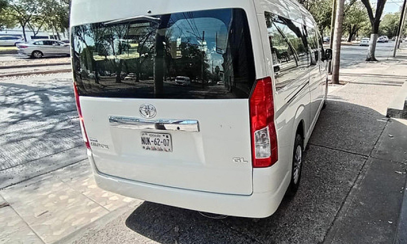 Toyota Hiace 2.7 Bus...