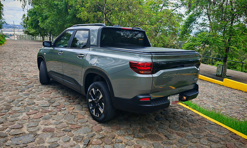 Chevrolet Montana 1....