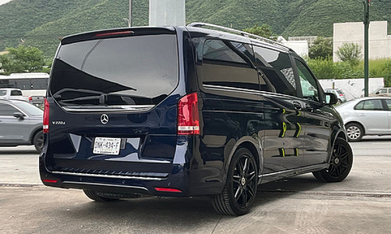 Mercedes-Benz Viano ...