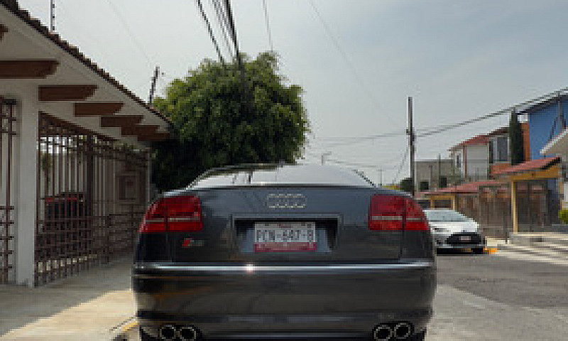 Audi S8 5.2L V10 450...