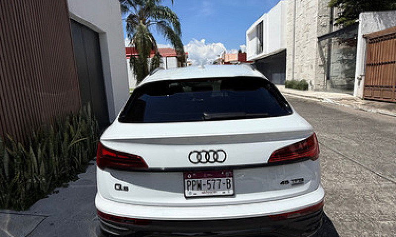 Audi Q5 Sportback 2....