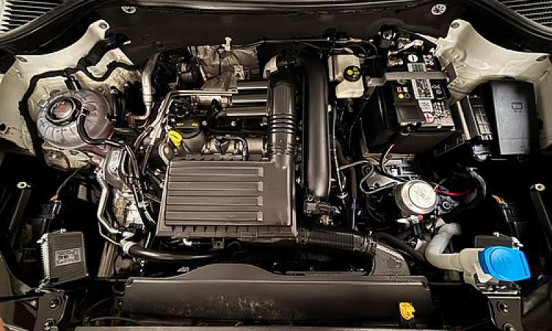 Volkswagen Taos  202...