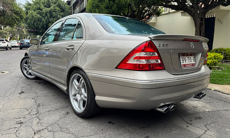 Mercedes-Benz Clase ...