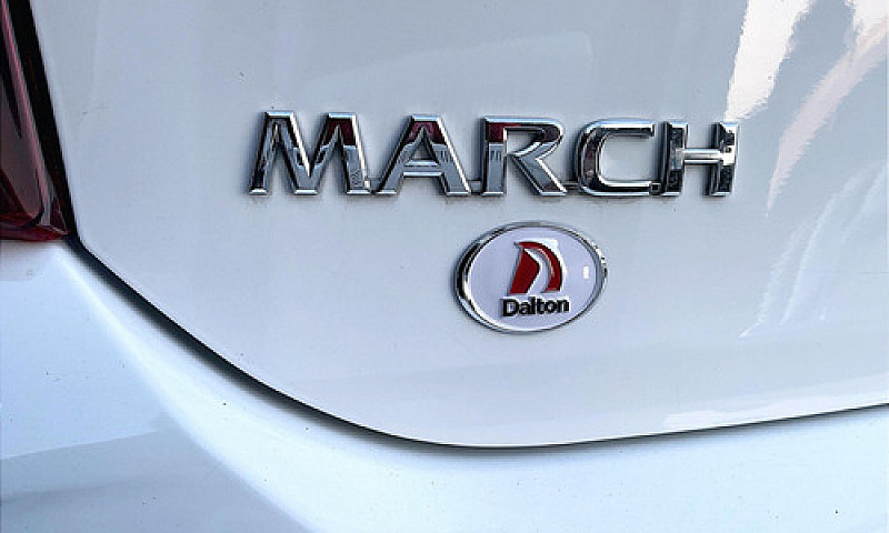 Nissan March 2022...